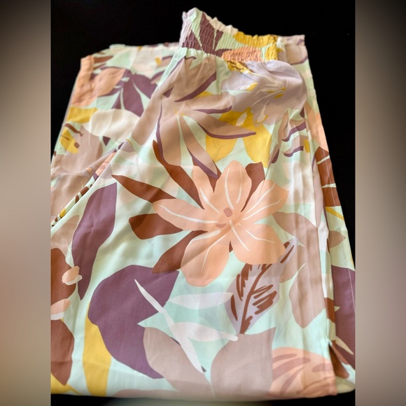 Liliana Leafy Elastic Waisted Pants Sz S NWOT - Picture 5 of 7